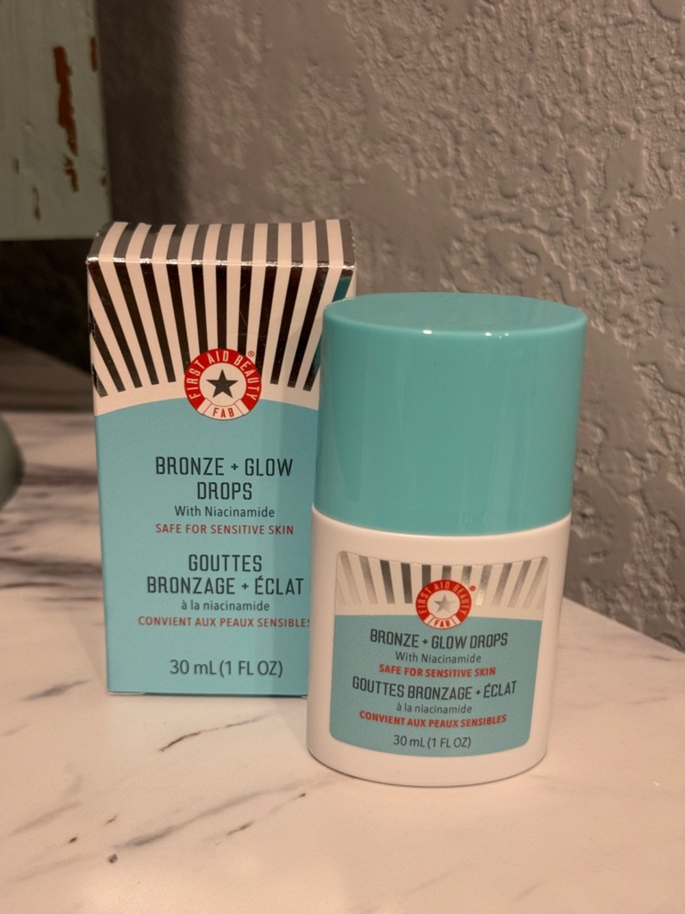 First Aid Beauty Bronze + Glow Drops Niacinamide 30ml NIB Radiant Bronzing - Picture 2 of 8